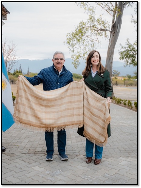 La Vicepresidenta Villarruel junto al Gobernador Jalil.