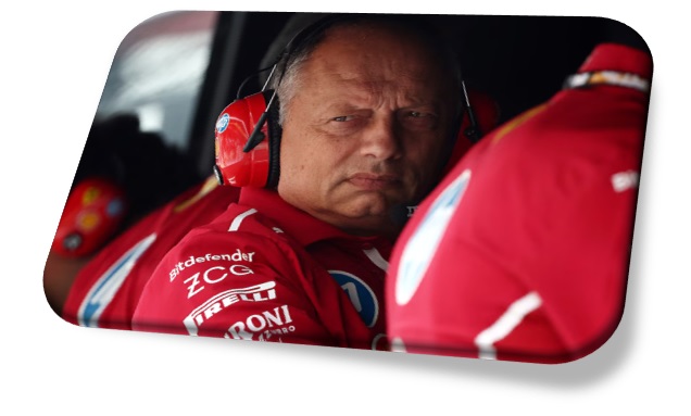 El jefe de la Scuderia, Frederic Vasseur reconoció que subestimaron lo que Hamilton podía dar (REUTERS/Jakub Porzycki)