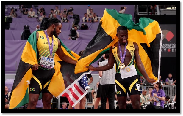 Oblique Seville y Kishane Thompson, oro y plata en los 100 metros masculinos del Mundial de atletismo (REUTERS/Aleksandra Szmigiel)