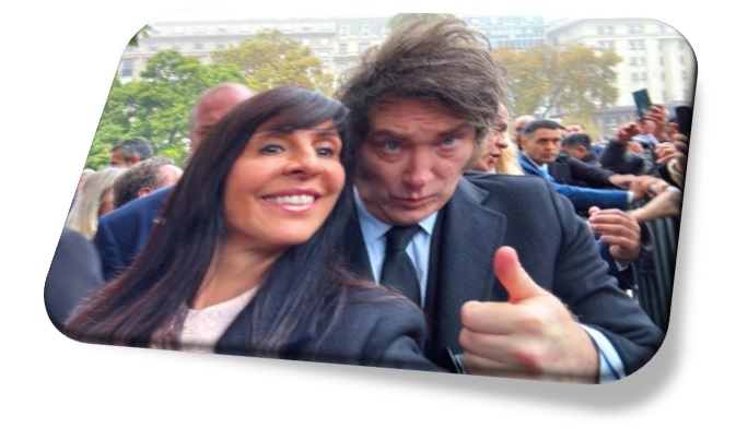 La diputada Lorena Villaverde y Javier Milei.