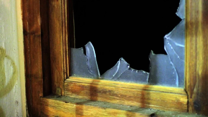 La Falacia de la Ventana Rota: Microfundamentos del Costo de Oportunidad y Crítica a los Estímulos por Destrucción de Capital :: Asdigitalnews