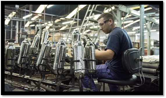 La economía se mantuvo en modo "serrucho" y en abril se hundió 1,5% mensual :: Asdigitalnews