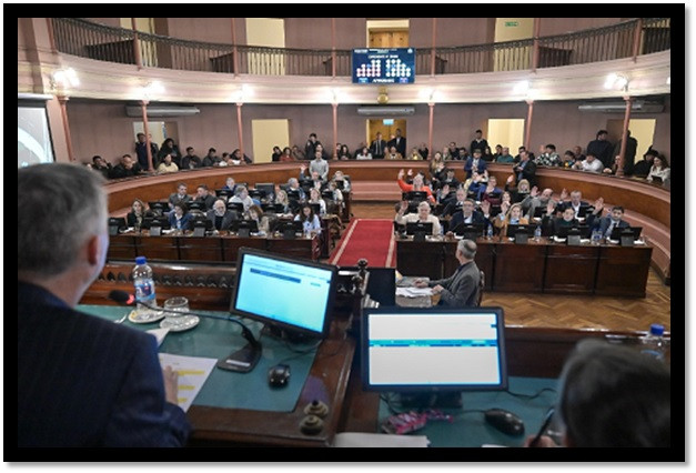 Con amplio respaldo legislativo, Diputados convirtió en ley la reforma previsional impulsada por el Gobierno provincial :: Asdigitalnews